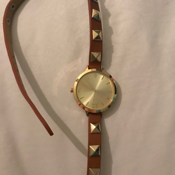 Cute little leather watch - Picture 2 of 2
